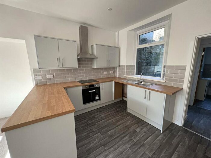 3 Bedroom Terraced House To Rent In Neath Road, Plasmarl, Swansea, SA6