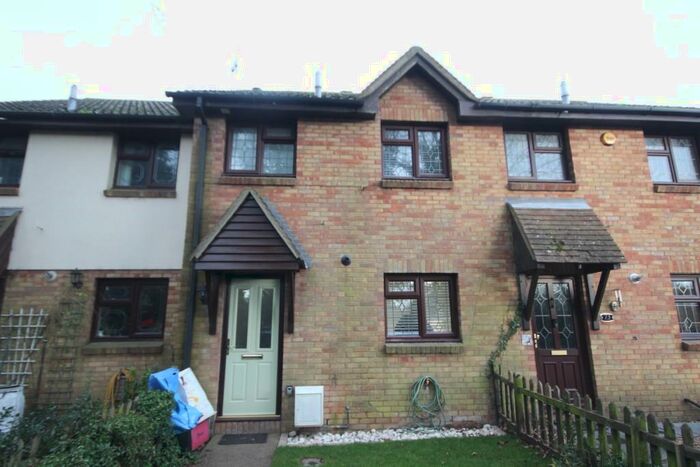 3 Bedroom Terraced House To Rent In The Keatings, CM15