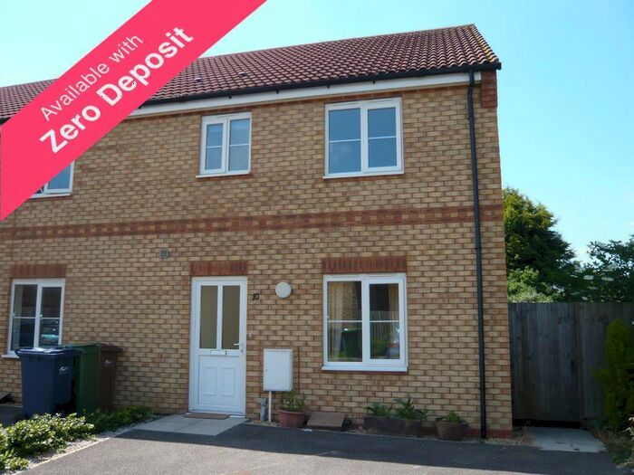 3 Bedroom House To Rent In Great Eastern Road, PE15