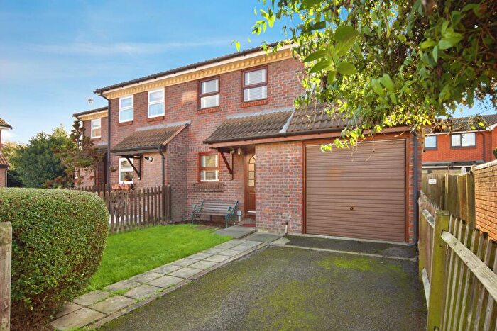 2 Bedroom End Of Terrace House For Sale In Hickman Close, Beckton, London, E16