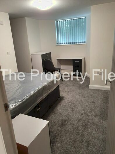 4 Bedroom Flat To Rent In Wynnstay Grove, Fallowfield M14