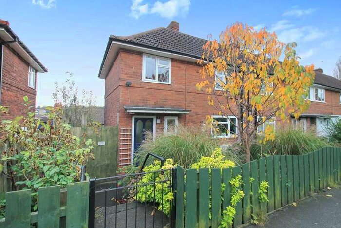 3 Bedroom End Of Terrace House To Rent In Outgang Lane, Bramley, Leeds, LS13
