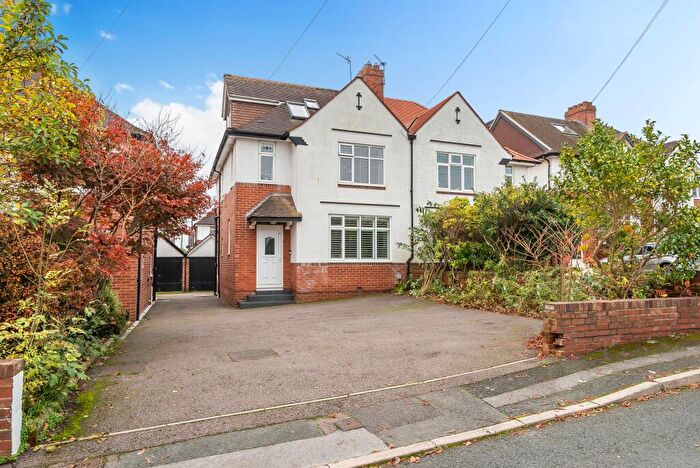 5 Bedroom Semi Detached House For Sale In Avondale Road, Exeter, EX2