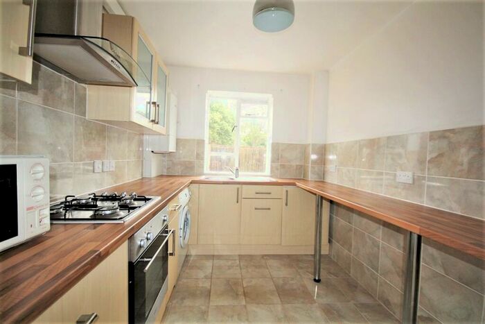 1 Bedroom Flat To Rent In Kinloch Street, Holloway, N7