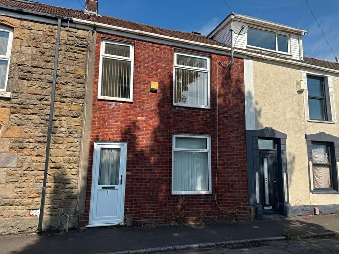 3 Bedroom Terraced House To Rent In Idris Terrace, Plasmarl, Swansea, SA6