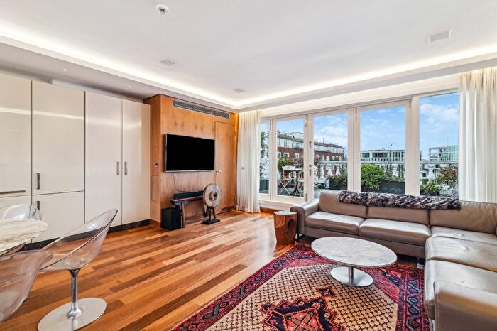 2 Bedroom Flat To Rent In Phillimore Gardens, Campden Hill, W8