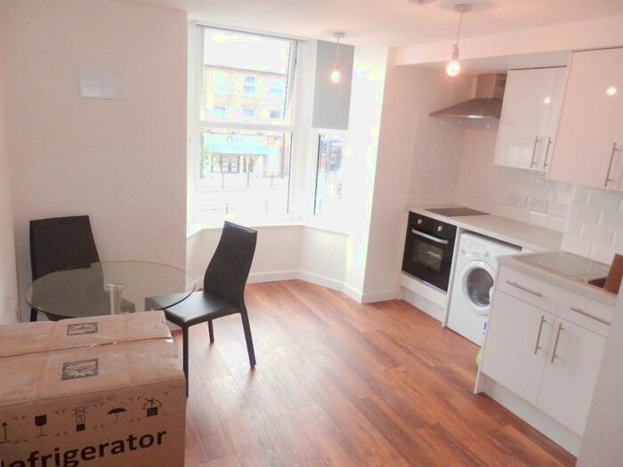 Studio To Rent In High Street North, Dunstable, LU6