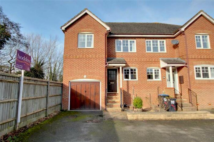 3 Bedroom Semi-Detached House To Rent In Twynersh Avenue, Chertsey, Surrey, KT16