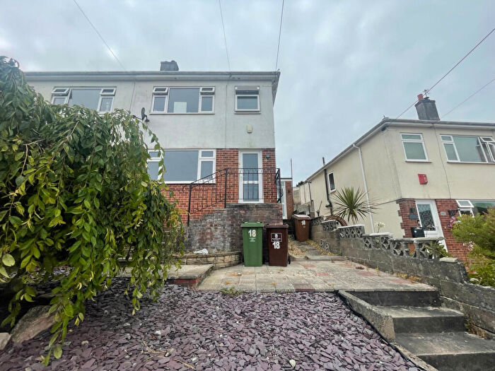 3 Bedroom Semi-Detached House To Rent In Greenacres, PL9
