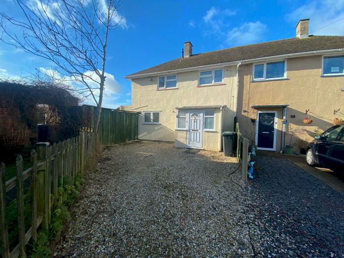 3 Bedroom House To Rent In Dayshes Close, Gosport, PO13