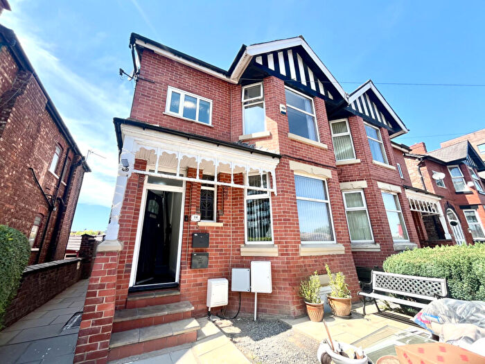 2 Bedroom Apartment To Rent In Warwick Road, Old Trafford, Manchester, M16