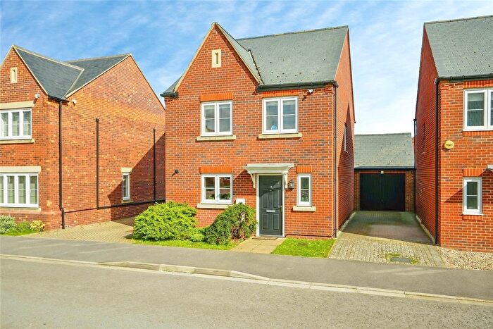 4 Bedroom Detached House For Sale In Izzard Road, Upper Heyford, Bicester, Oxfordshire, OX25