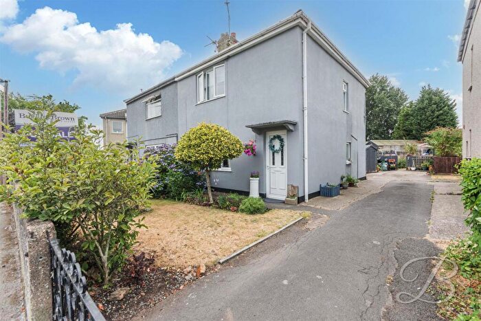 3 Bedroom Semi-Detached House For Sale In Church Street, Bilsthorpe, Newark, NG22