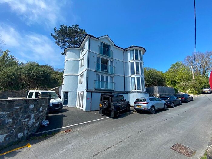 5 Bedroom Detached House For Sale In Lewis Terrace, New Quay, SA45