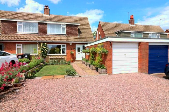3 Bedroom Semi-Detached House For Sale In Stanley Road, Streatley, Bedfordshire, LU3