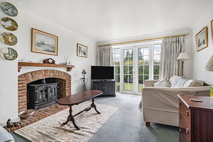 2 Bedroom Detached House For Sale In Downs Lane, Leatherhead, KT22