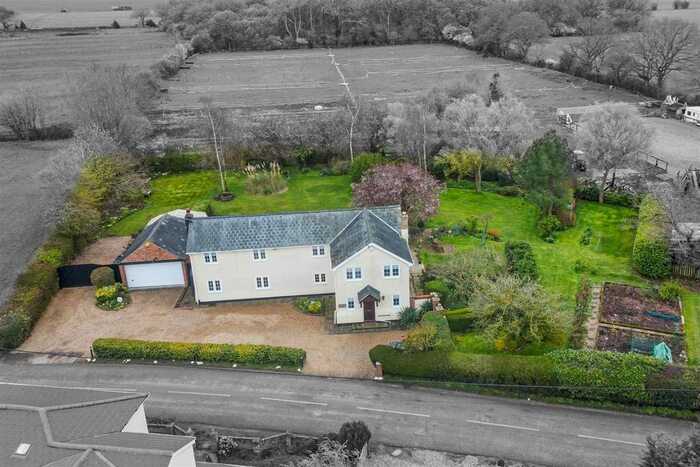 4 Bedroom Detached House For Sale In Colchester Road, Stones Green, Harwich, CO12