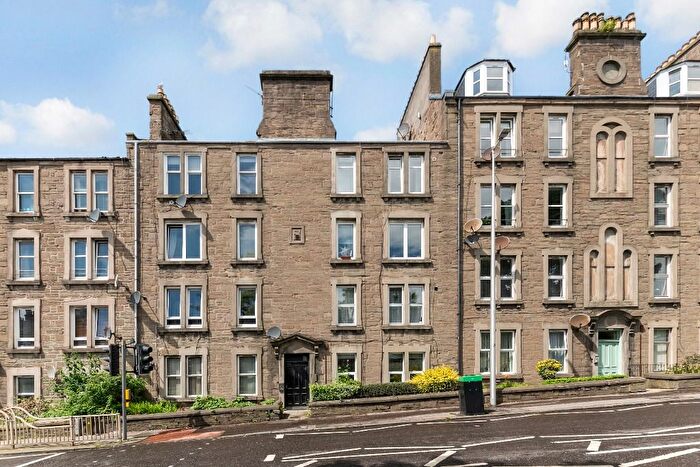 2 Bedroom Flat To Rent In Forfar Road, Dundee, DD4