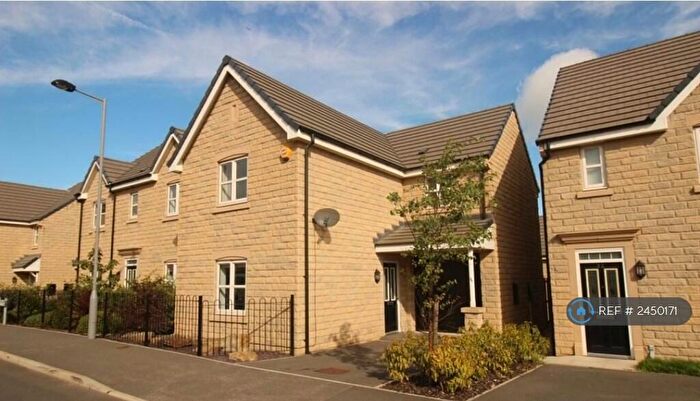 5 Bedroom Detached House To Rent In Mill Race Lane, Laisterdyke, Bradford, BD4