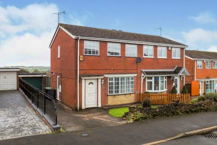 3 Bedroom House To Rent In Broad Oak Drive, Brinsley., NG16