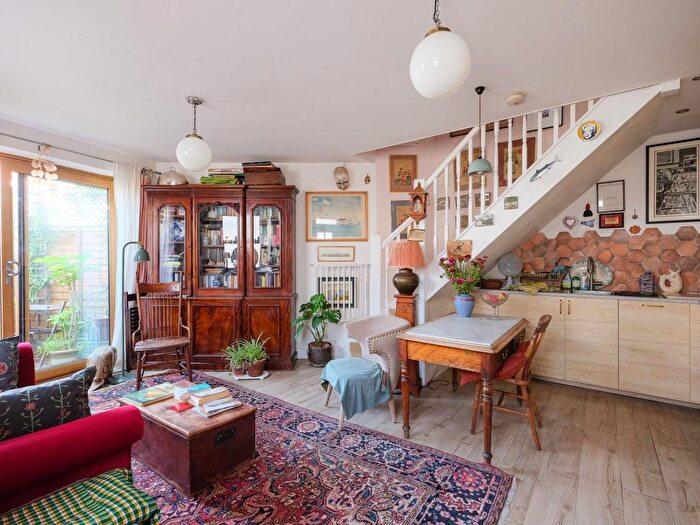 2 Bedroom Maisonette For Sale In Gloucester Street, Eastville, BS5