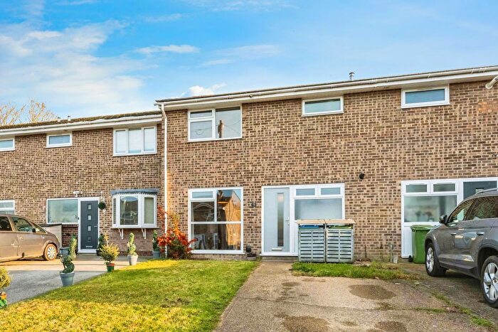 3 Bedroom Terraced House For Sale In Church View Close, Southampton, SO19