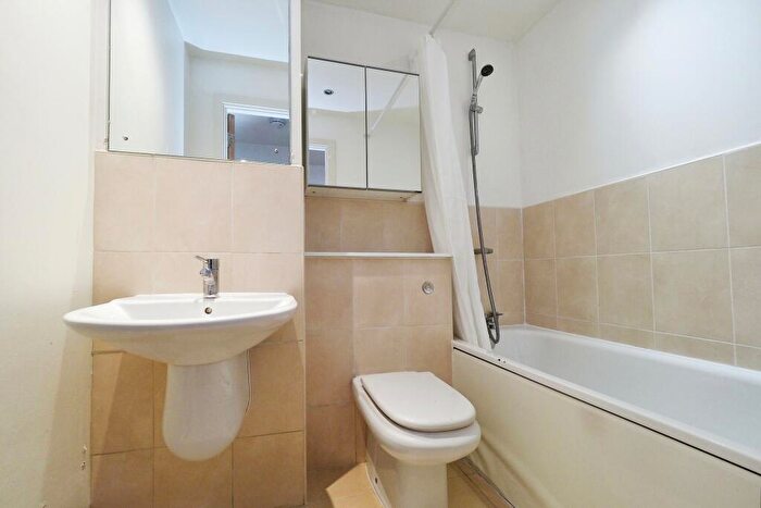 1 Bedroom Apartment To Rent In The Hicking Building, NG2