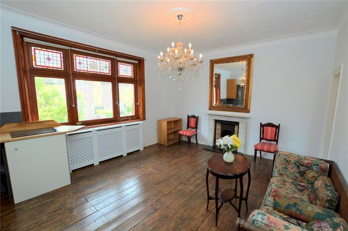 1 Bedroom Flat To Rent In Gleneldon Road, London, SW16