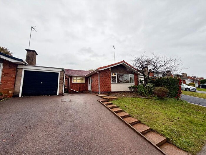 4 Bedroom Bungalow To Rent In Valley Road, Loughborough, LE11