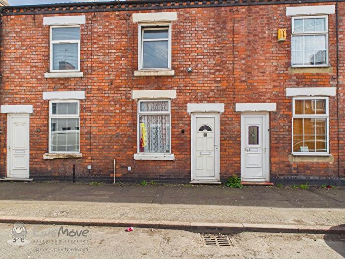 3 Bedroom Terraced House For Sale In Oak Street, Burton-On-Trent, Staffordshire, DE14