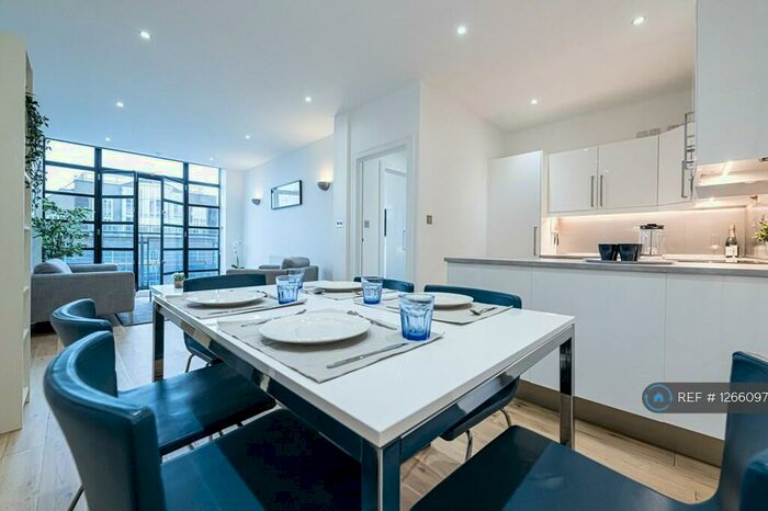 2 Bedroom Flat To Rent In Lavender Hill, London, SW11