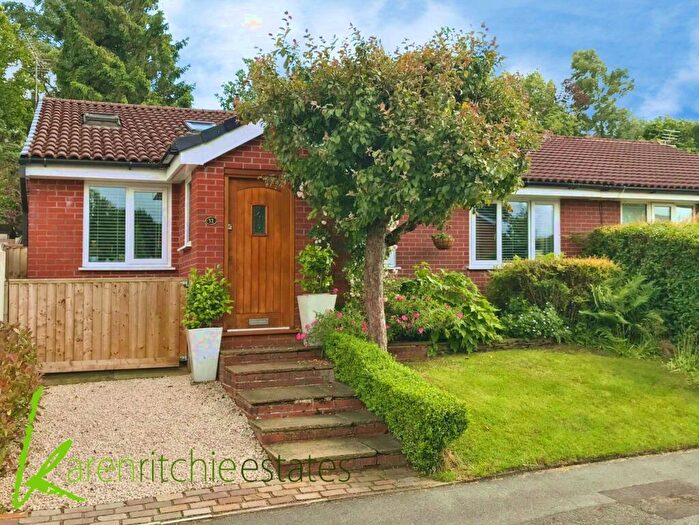 3 Bedroom Semi Detached House For Sale In Middlebrook Drive, Bolton, BL6