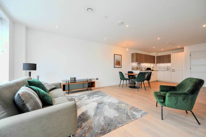 1 Bedroom Flat To Rent In A Clapham Rd, London, SW9