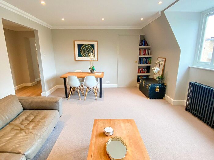 2 Bedroom Flat To Rent In Chelsea, SW10
