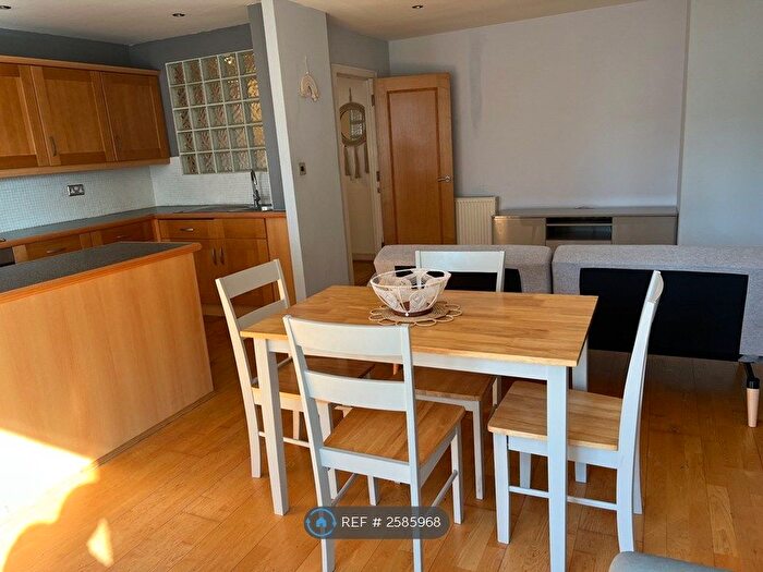 1 Bedroom Flat To Rent In The Coliseum, London, N8