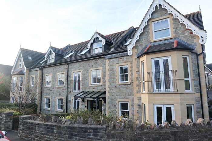 2 Bedroom Apartment To Rent In Queens Road, Clevedon, BS21