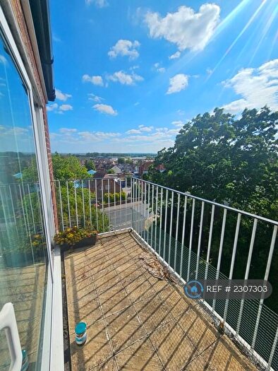 1 Bedroom Flat To Rent In Parronda Court, Farlington, PO6