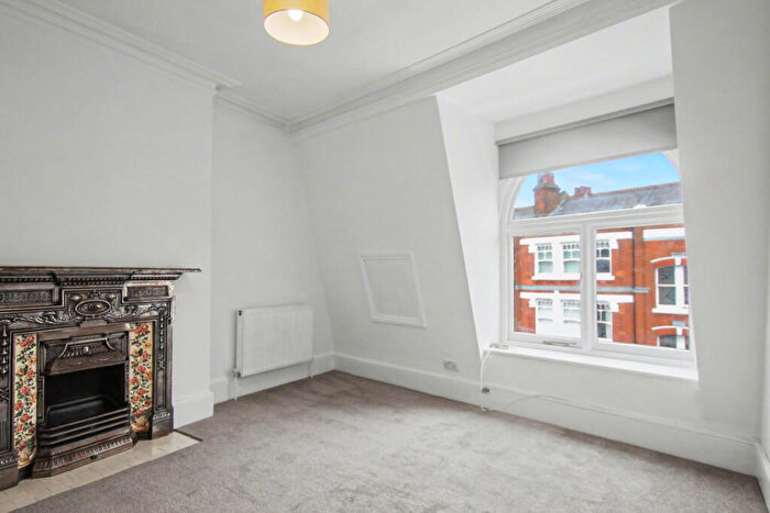 2 Bedroom Flat To Rent In Muswell Hill Broadway, Muswell Hill, (), MS18