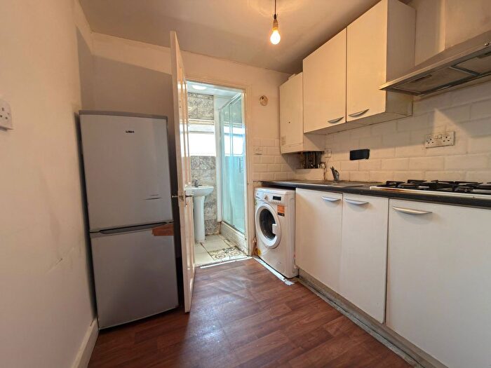 1 Bedroom Flat To Rent In London, E13