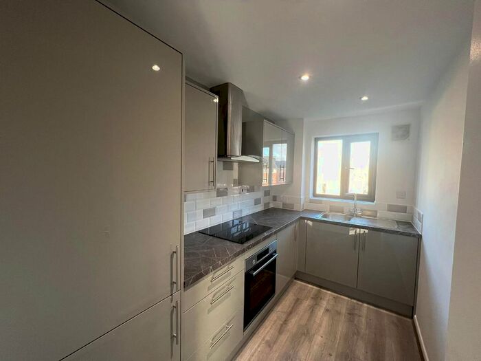 1 Bedroom Property To Rent In Scammell Way, Watford, WD18