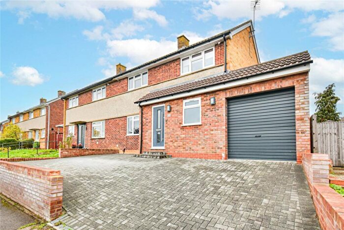 3 Bedroom Semi Detached House To Rent In Gaywood Drive, Newbury, Berkshire, RG14