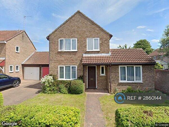 5 Bedroom Semi Detached House To Rent In Bathurst, Peterborough, PE2