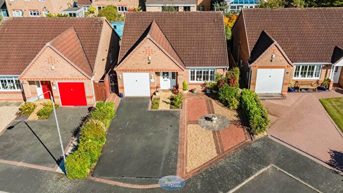 2 Bedroom Detached Bungalow To Rent In Hazelwood Grove, Worksop, S80