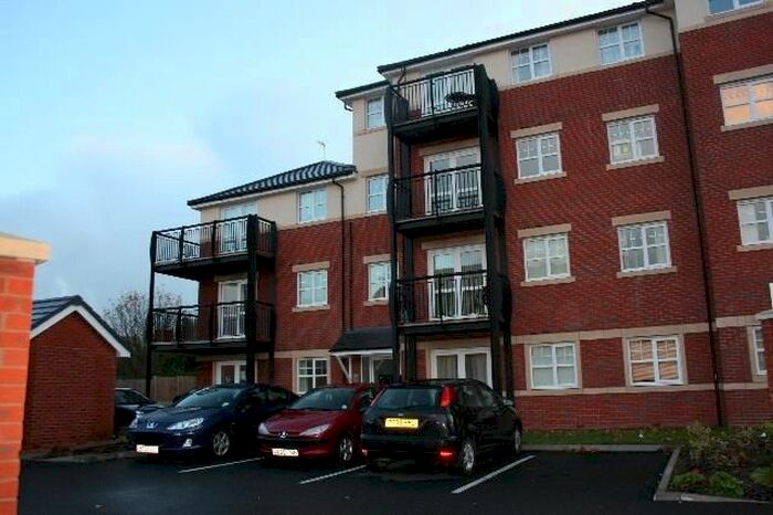 2 Bedroom Flat To Rent In Breccia Gardens, St. Helens, WA9