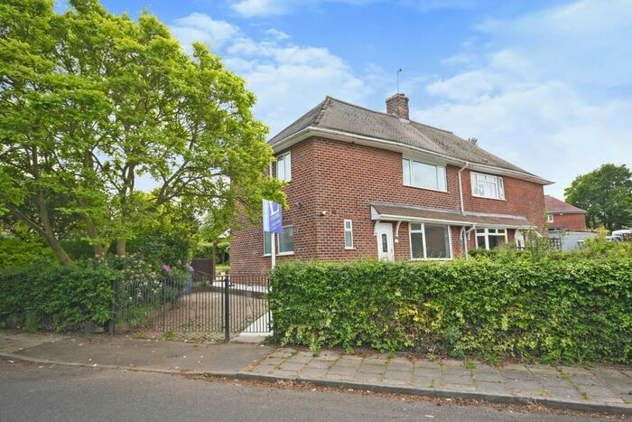 4 Bedroom Semi-Detached House To Rent In Fell WIlson Street, Warsop, NG20