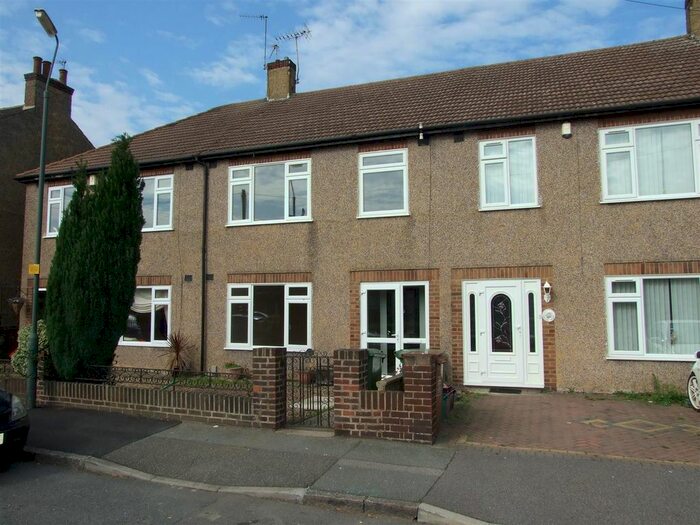 3 Bedroom Detached House To Rent In Milton Road, Belvedere, Kent, DA17