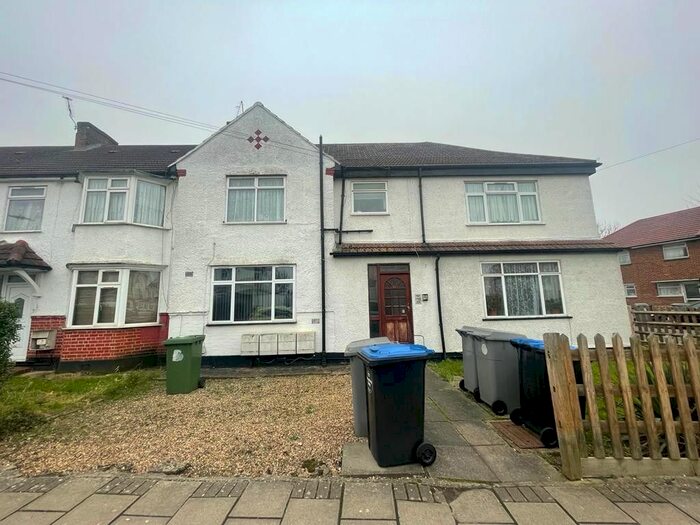 1 Bedroom Flat To Rent In Greenway, Kenton, Harrow, Greater London, HA3