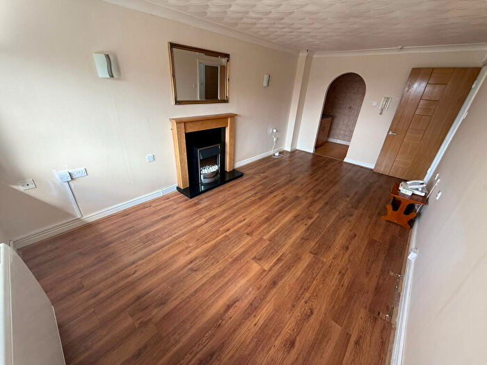 1 Bedroom Flat For Sale In Liverpool Road North, Maghull, Liverpool, L31