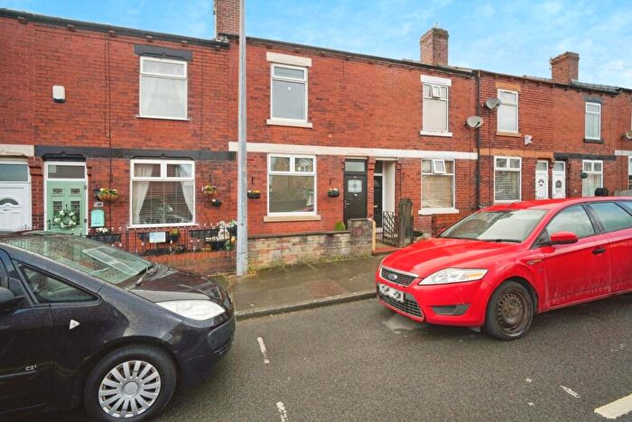 2 Bedroom Terraced House To Rent In Lynton Avenue, Pendlebury, Swinton, M27