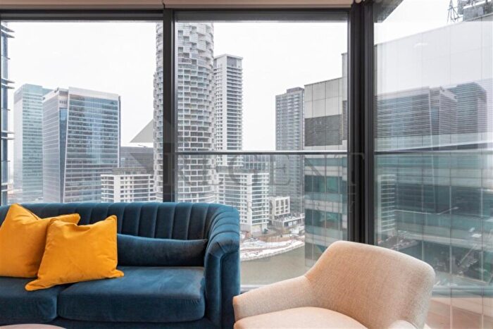 2 Bedroom Apartment To Rent In Hampton Tower, Southquay Plaza, E14